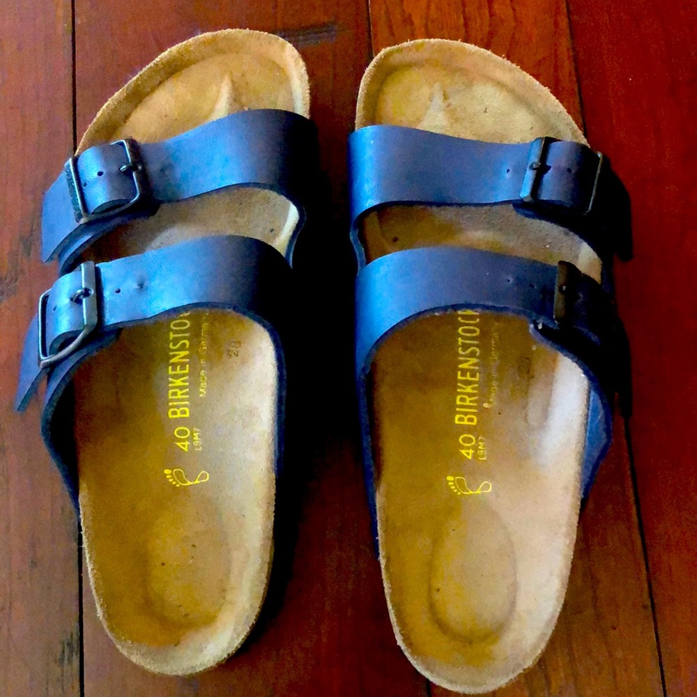 Birkenstock sandals, size 40 in navy blue. Like brand new! Most popular style.